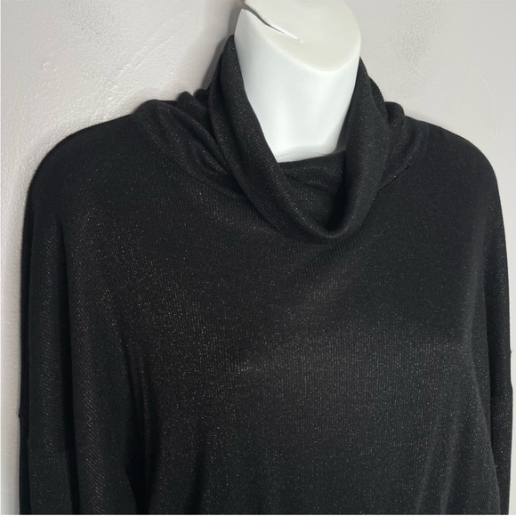Free People Black Metallic Glam Drop Shoulder Turtleneck Shirt/Sweater Sz M - Picture 9 of 9